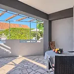 Ticic Τρογκίρ