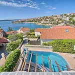 Ticic Διαμέρισμα Τρογκίρ