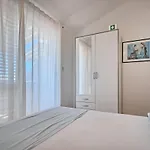 Ticic Διαμέρισμα *